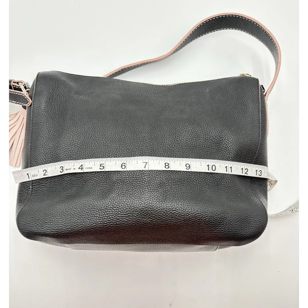 Kate Spade Black Pebbled Leather Shoulder Bag Tassel Logo‎ Hobo Purse